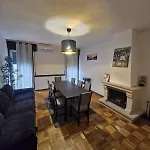 Gaia Calm & Comfort With Patio & Fireplace *