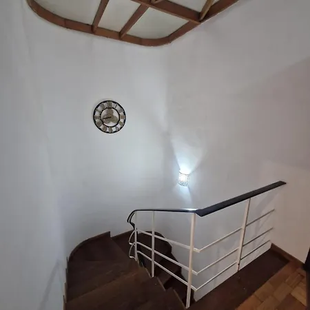 Gaia Calm & Comfort With Patio & Fireplace *