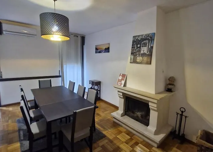 Gaia Calm & Comfort With Patio & Fireplace *